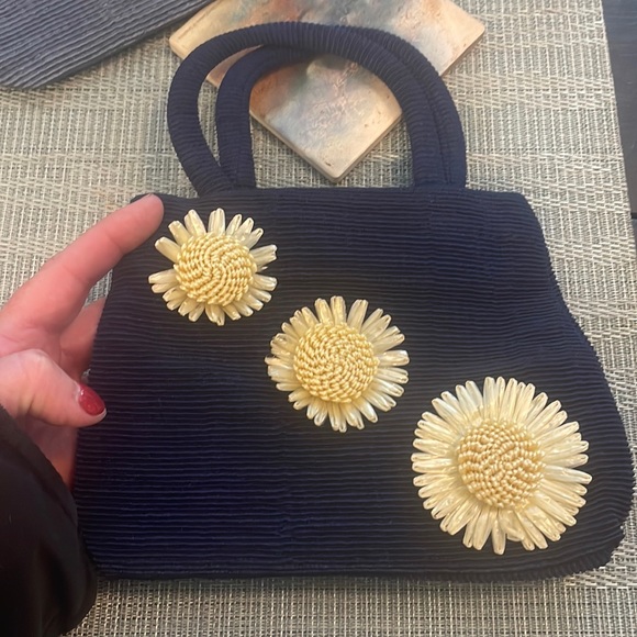#99 So Cute Sunflower Hand Bag - Picture 8 of 14